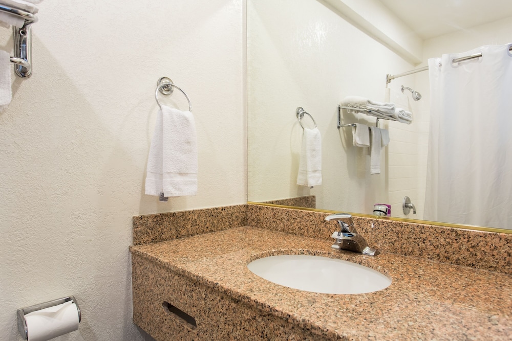 Suites Hayward - Oakland South 22/41