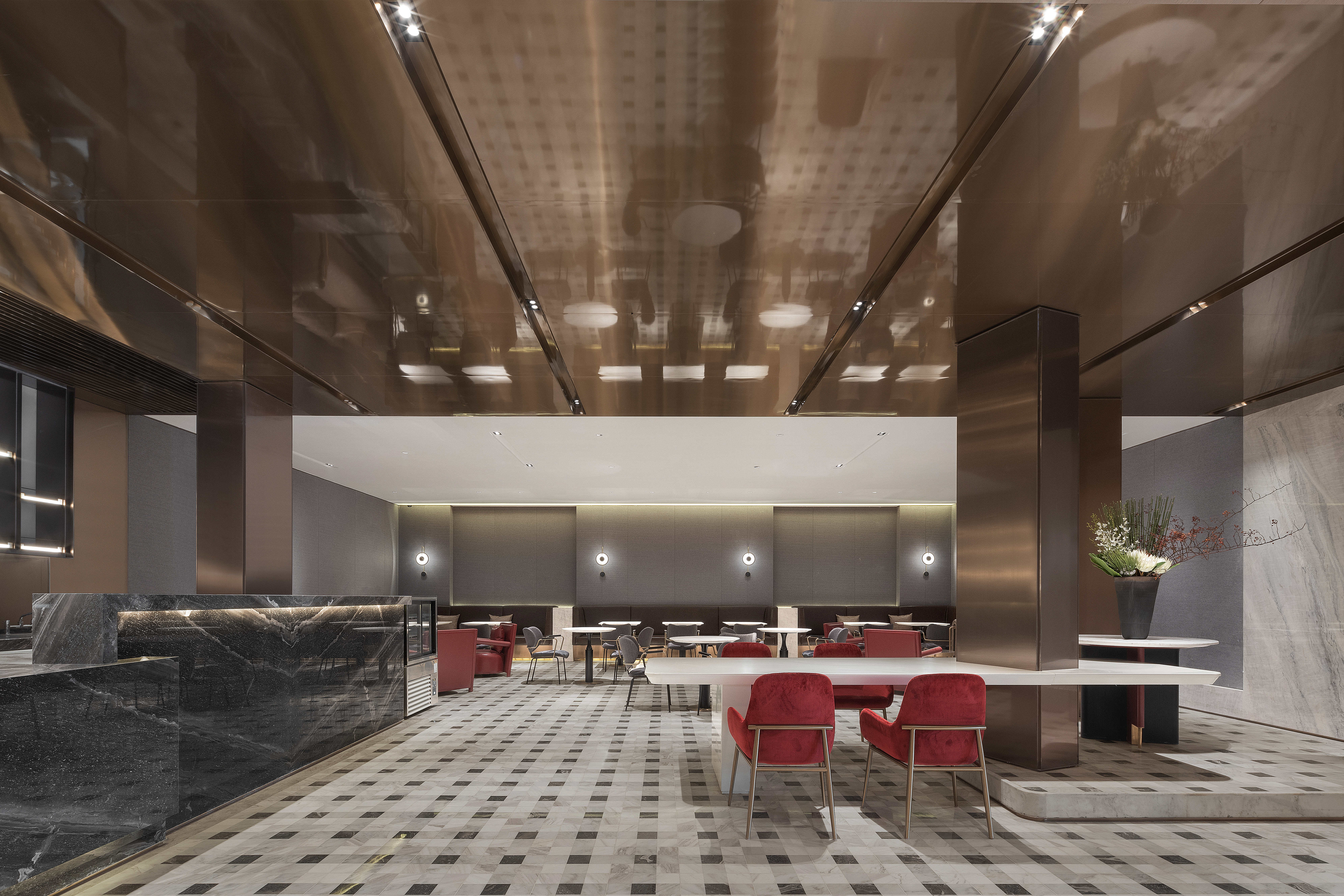 Holiday Inn Shanghai Huaxia 11/50