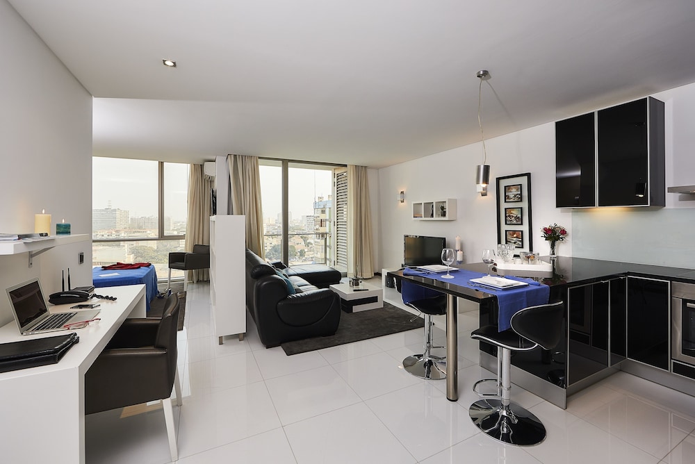 RK Suite Hotel 23/44