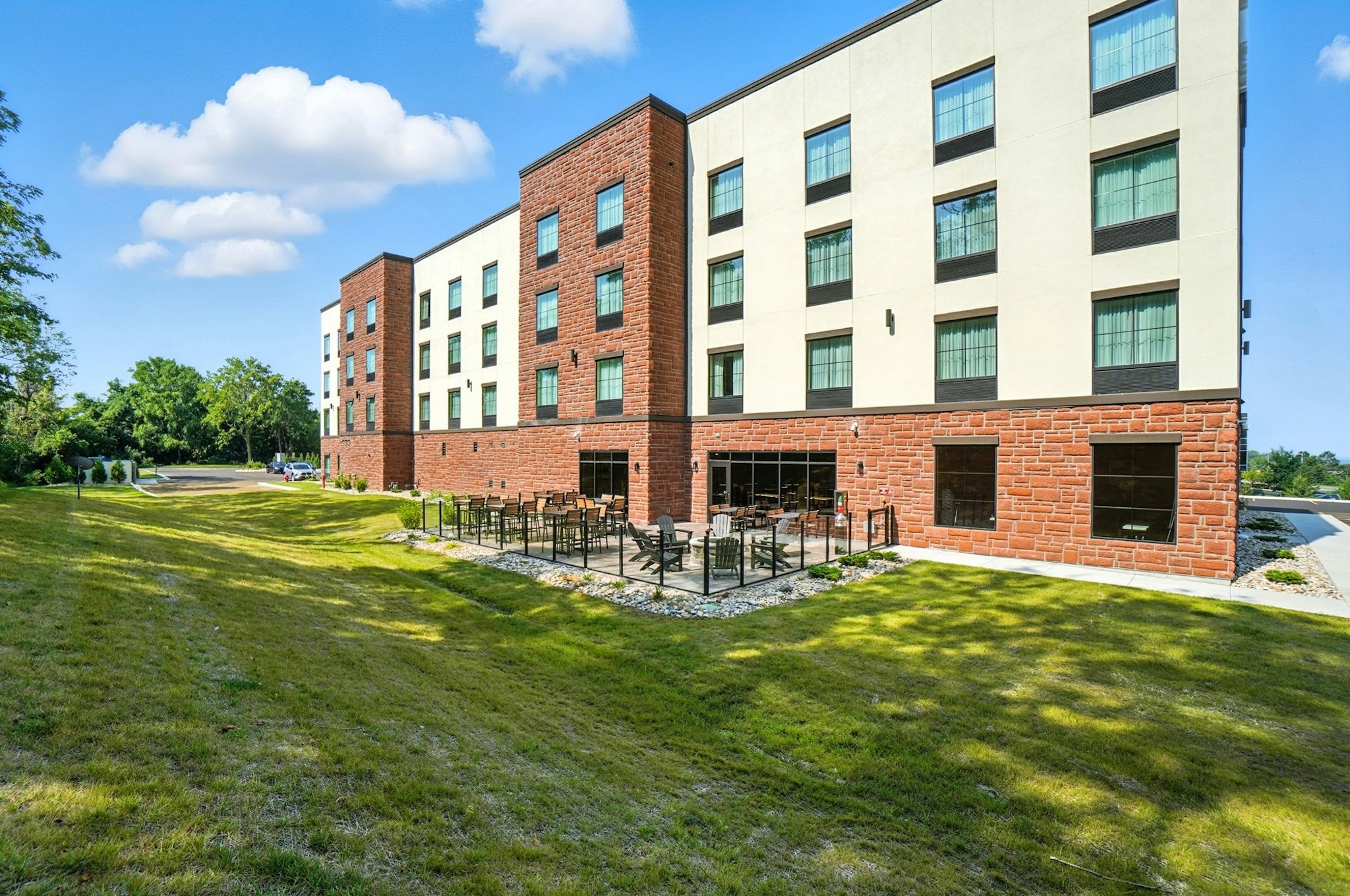 Cobblestone Hotel & Suites-Bellefontaine 47/50