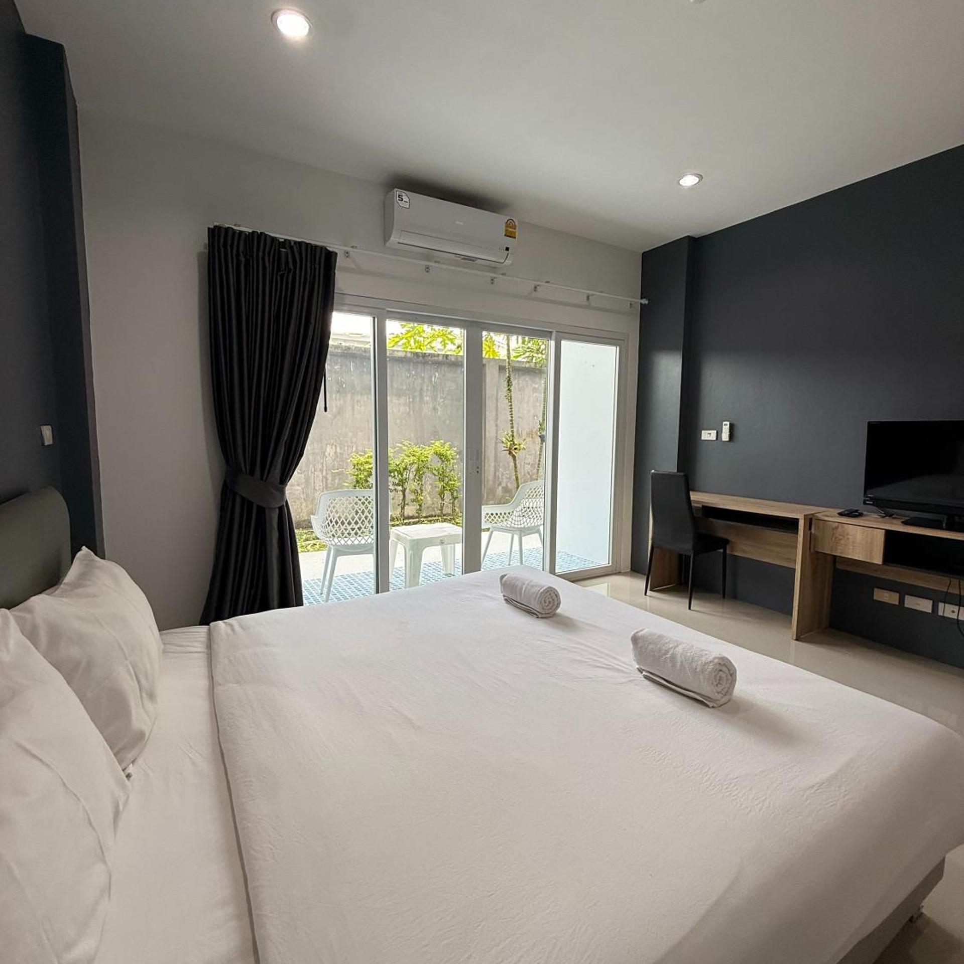 Room, Double Bed, Garden View, Big Buddha Hill Side 3/10
