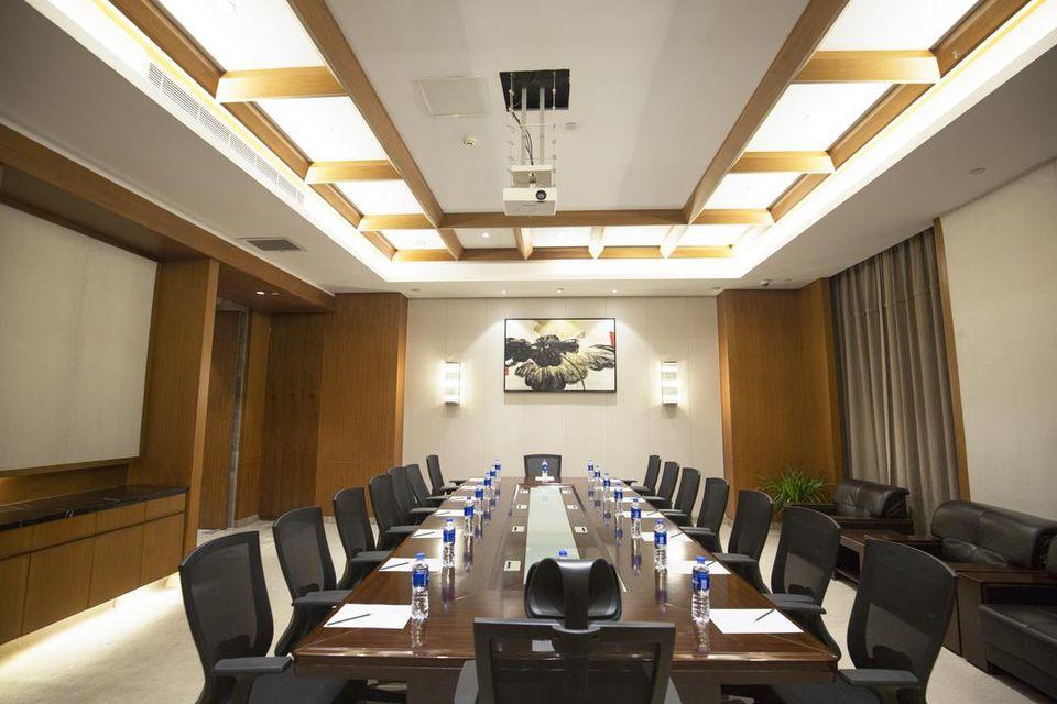 Mingyue Dongyi International Hotel 14/17