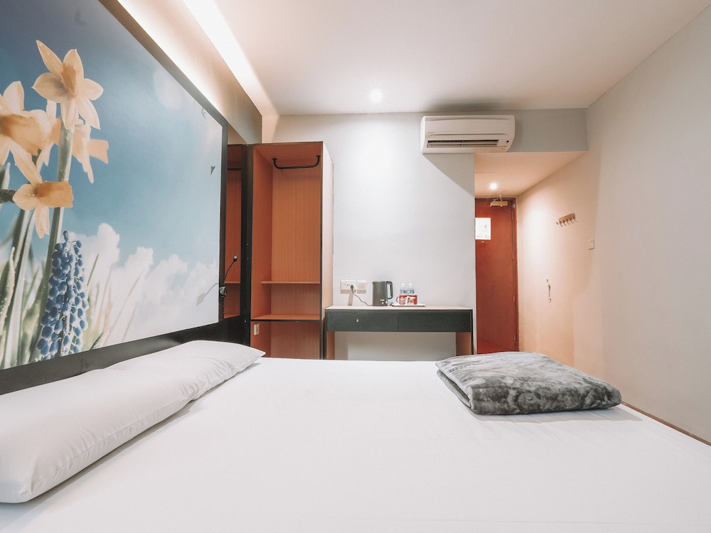 REGIN HOTEL 23/56