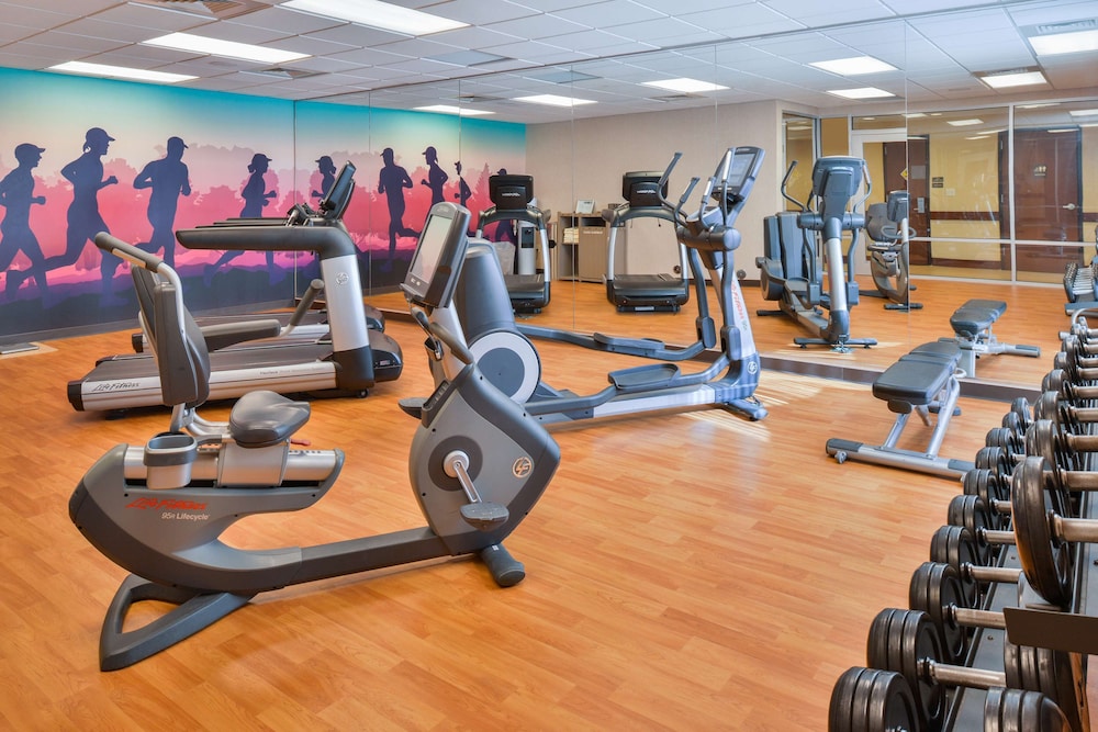 Hyatt Place Chesapeake/Greenbrier 34/63