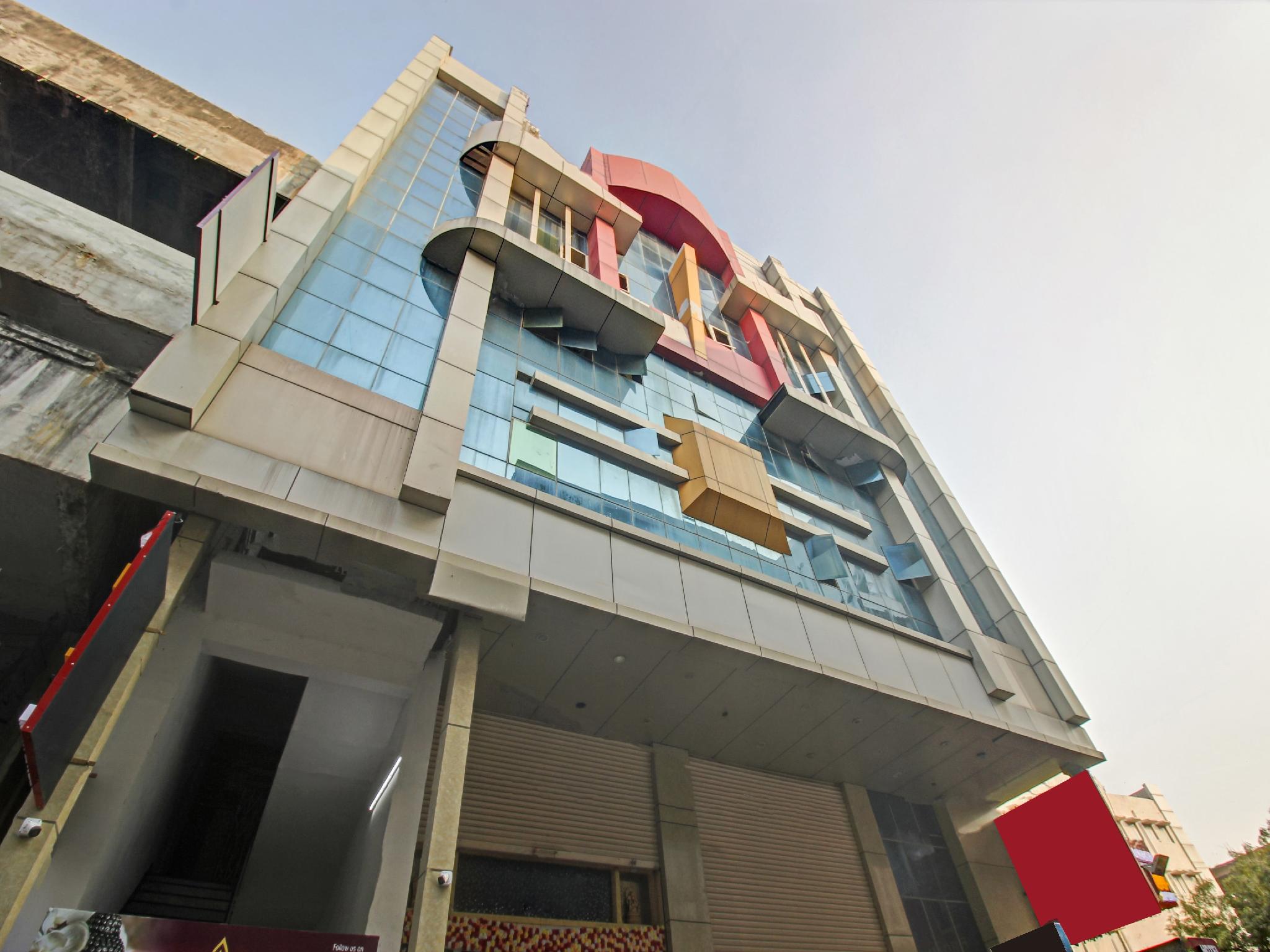 Collection O Hotel Regal Near ISKON TEMPLE , ABIDS 5/55
