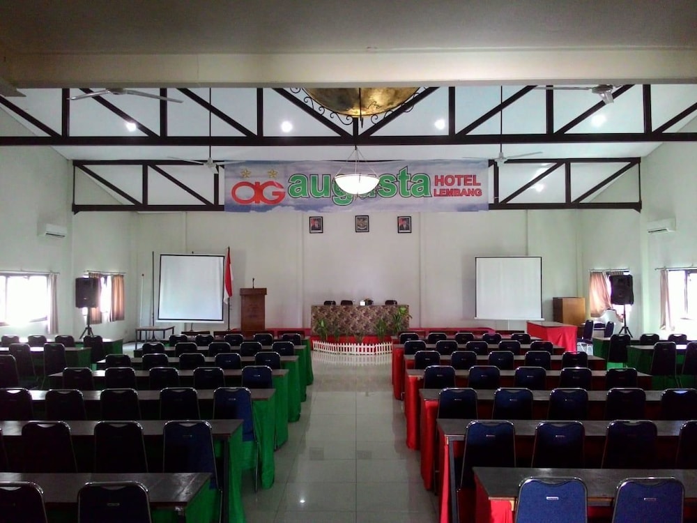 Hotel Augusta Lembang 11/20