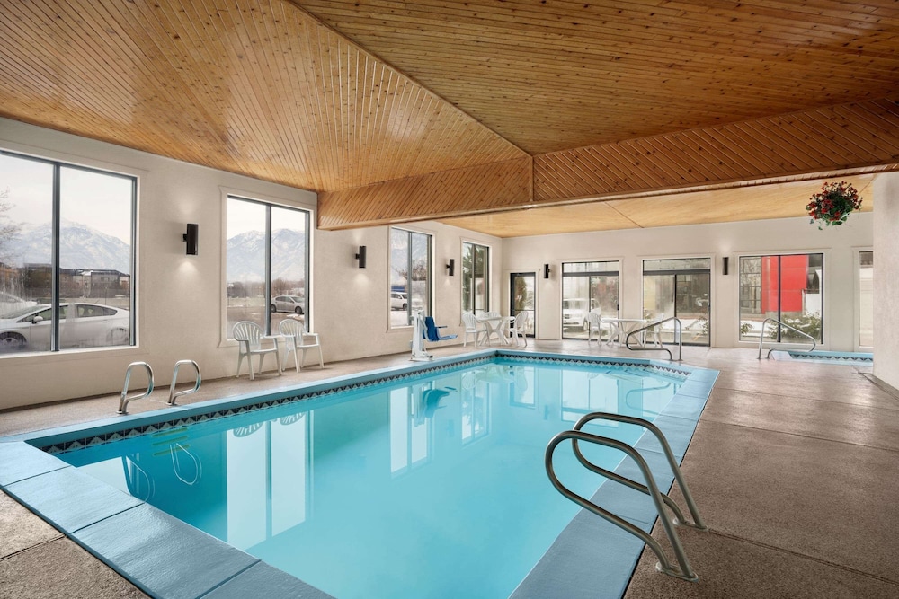Super 8 By Wyndham S Jordan/Sandy/Slc Area 38/49