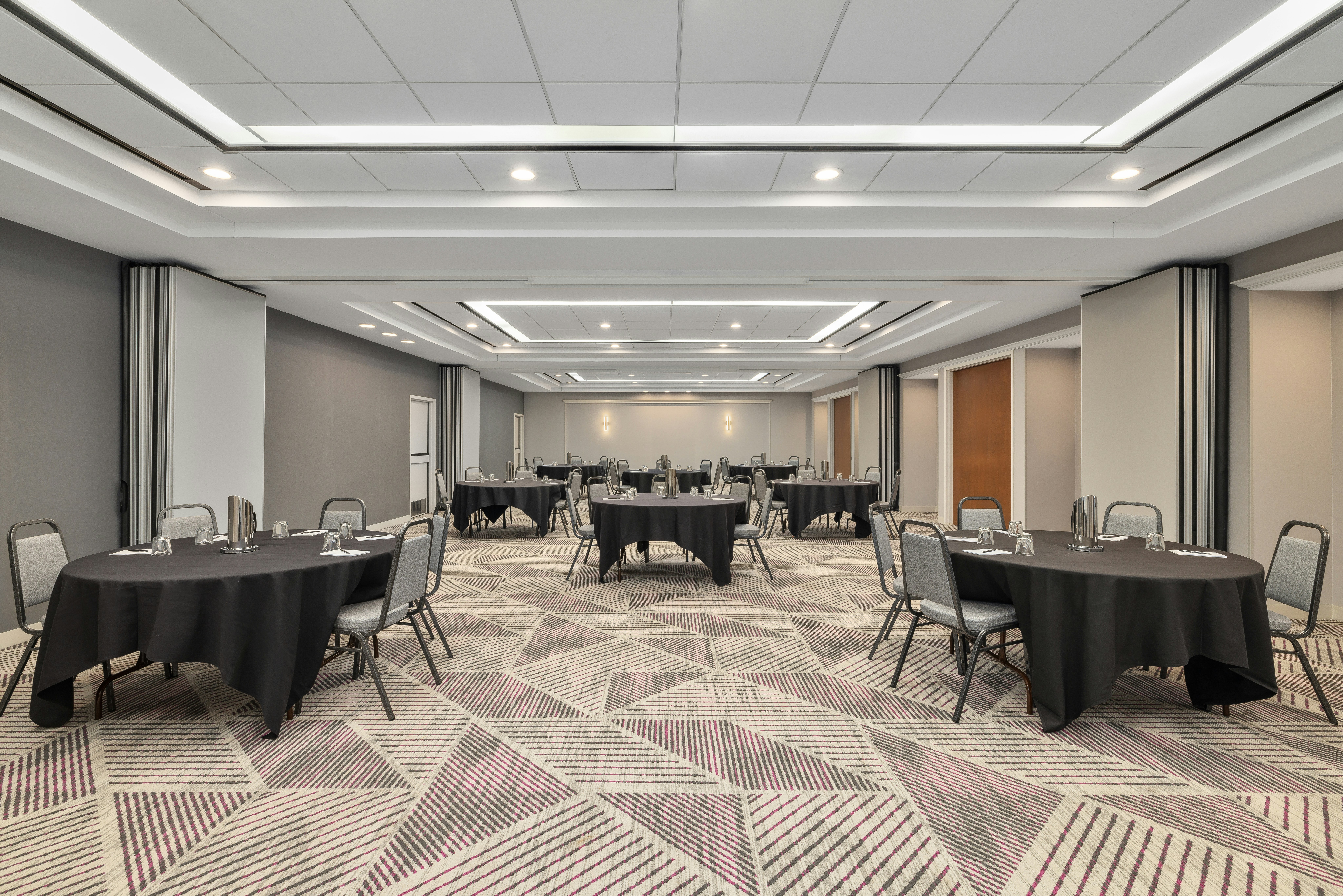Homewood Suites by Hilton Downers Grove Chicago IL 34/44