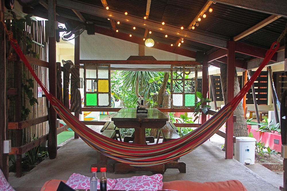 The Lazy Dog Bed And Breakfast 44/60
