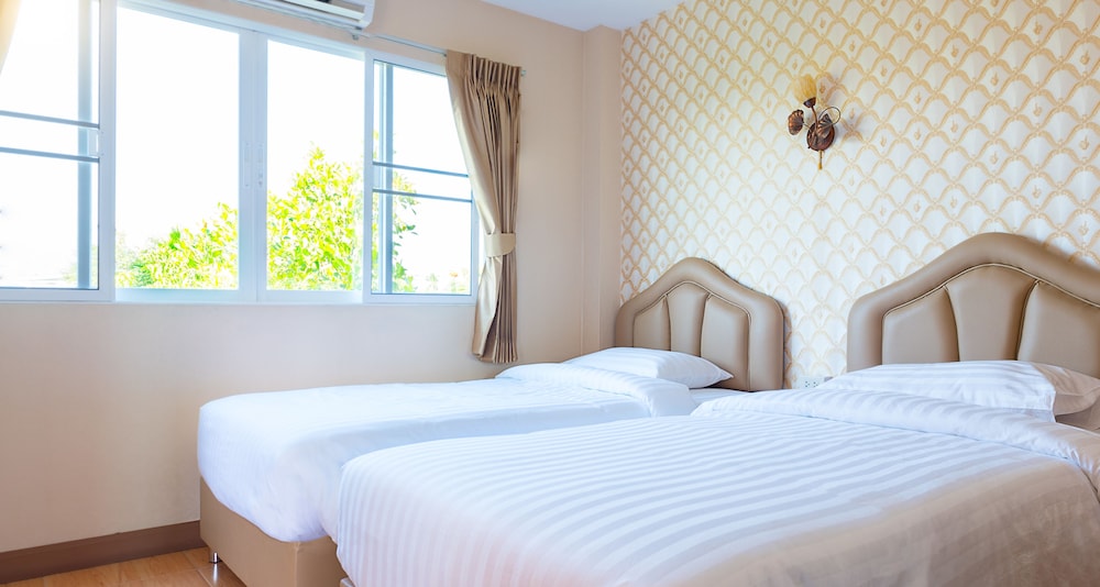 Orawan Suites 12/25