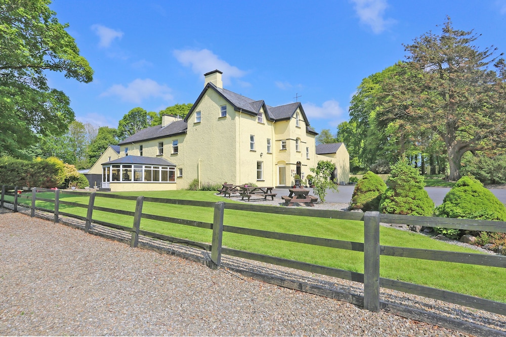 Carrygerry Country House 57/61