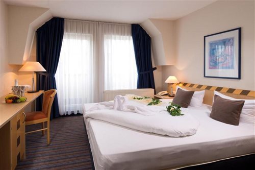 غرفة مفردة بسريرين منفصلين، ACHAT Hotel Dresden Elbufer 2/2