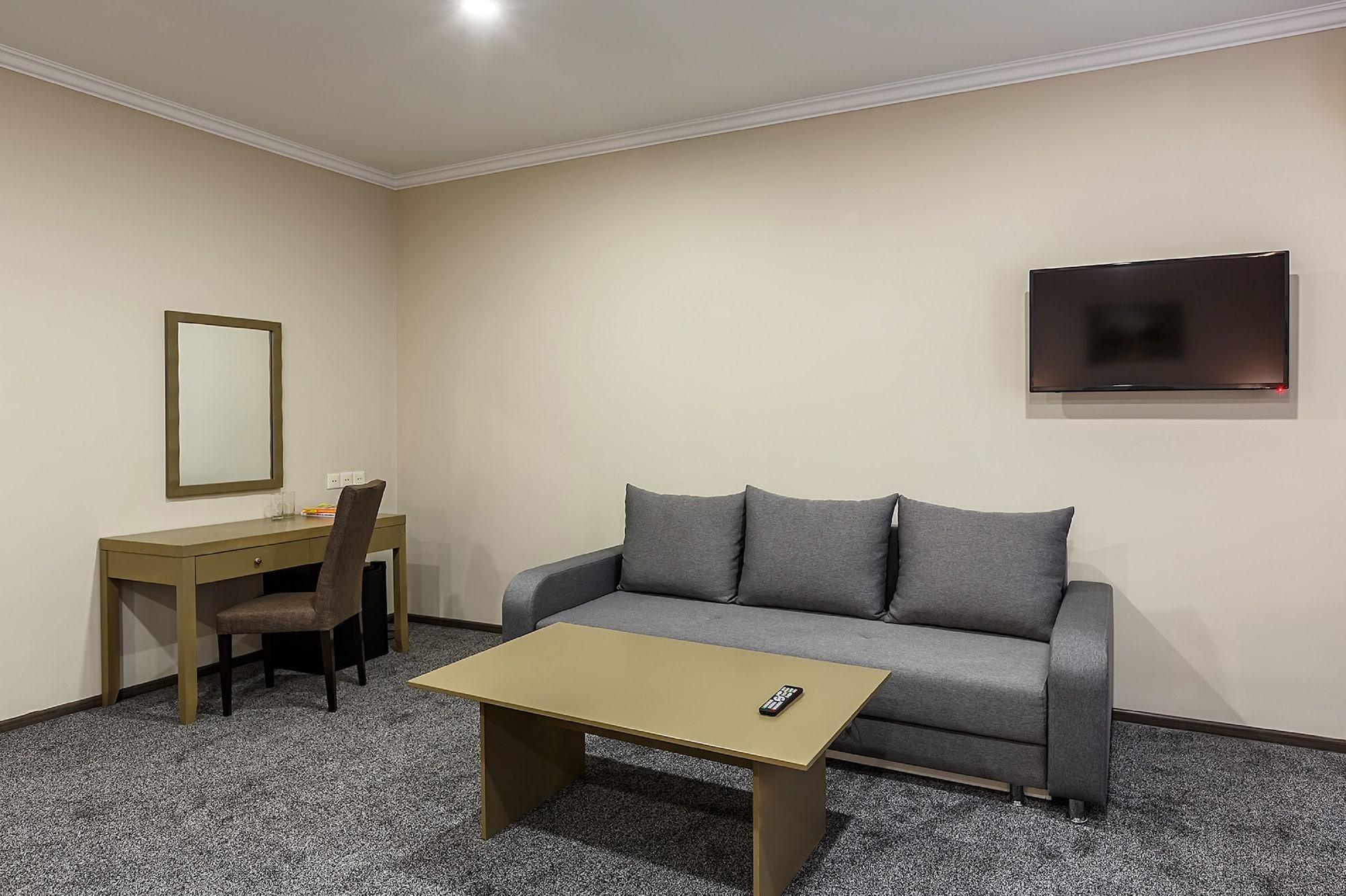 Renion Hotel Almaty 57/80