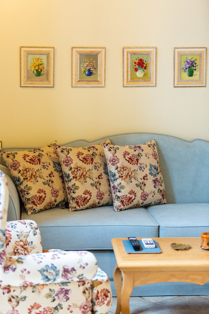 Phaedra Suites - Adults Only 27/50