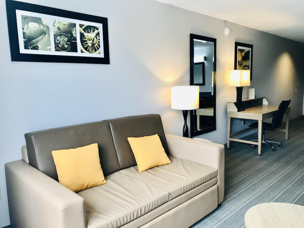 Country Inn Suites By Radisson Warner Robins Ga 7/55