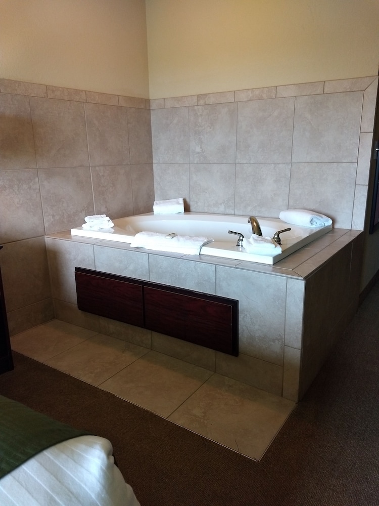 Cobblestone Hotel Amp Suites Crookston 39/39