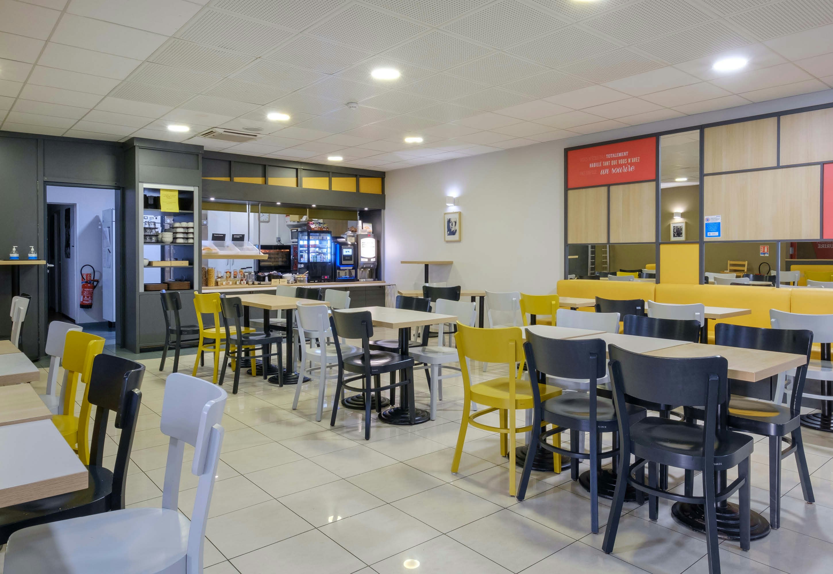 B&B Hotel Villeneuve Loubet Village 11/19