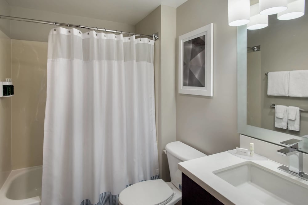 Towneplace Suites Chicago Lombard 44/50