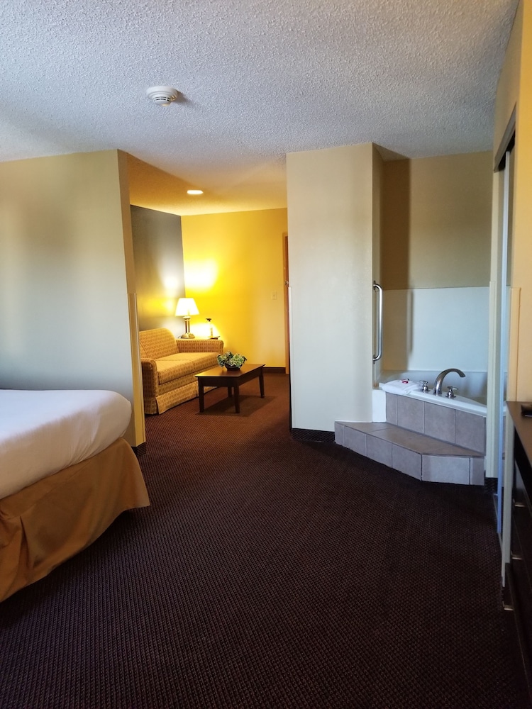 Days Inn By Wyndham Tulsa Central 13/42