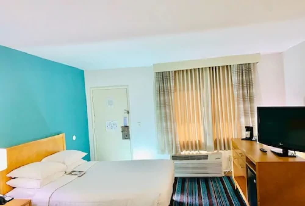 The Olivia Hotel 15/48