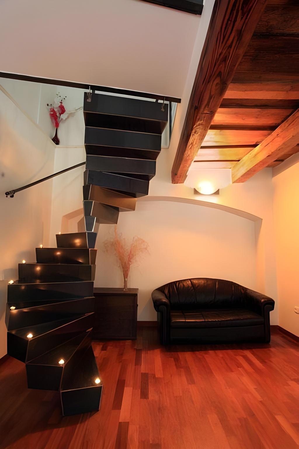 Mezzanine, Duplex, Romantic, Double Bed, Kitchenette