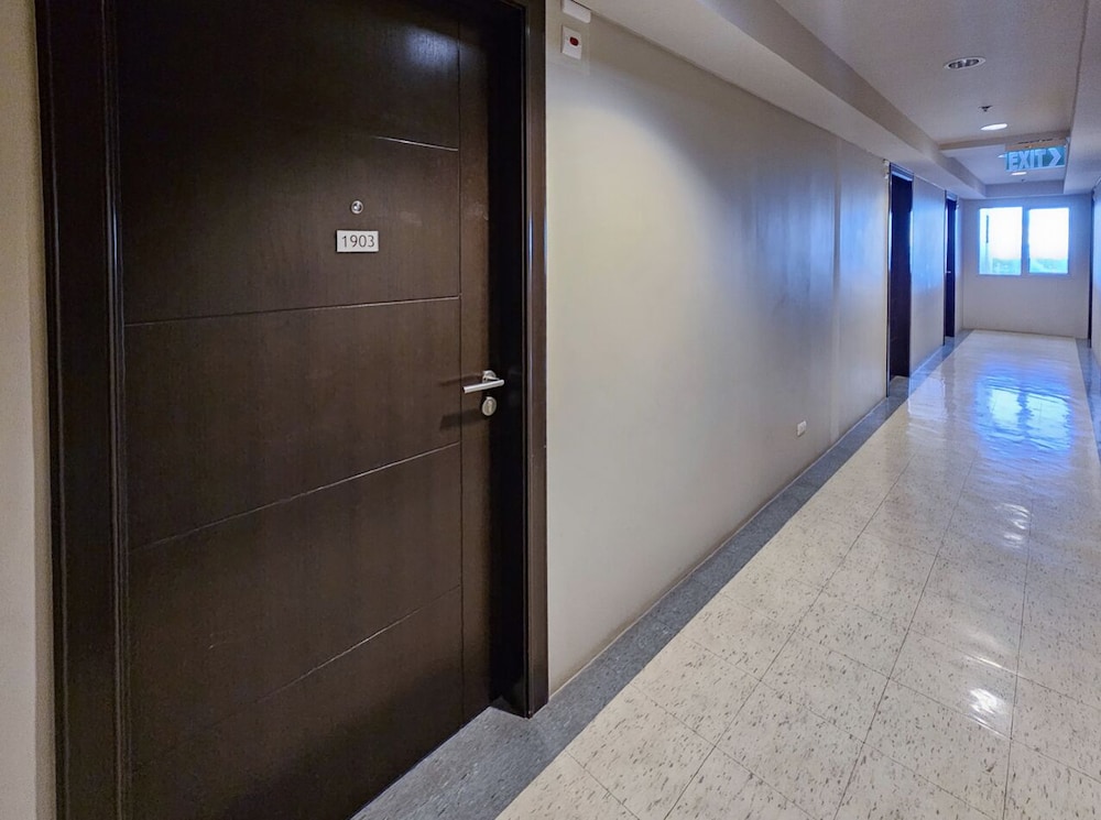 Centrio Tower Studio Unit 23/54