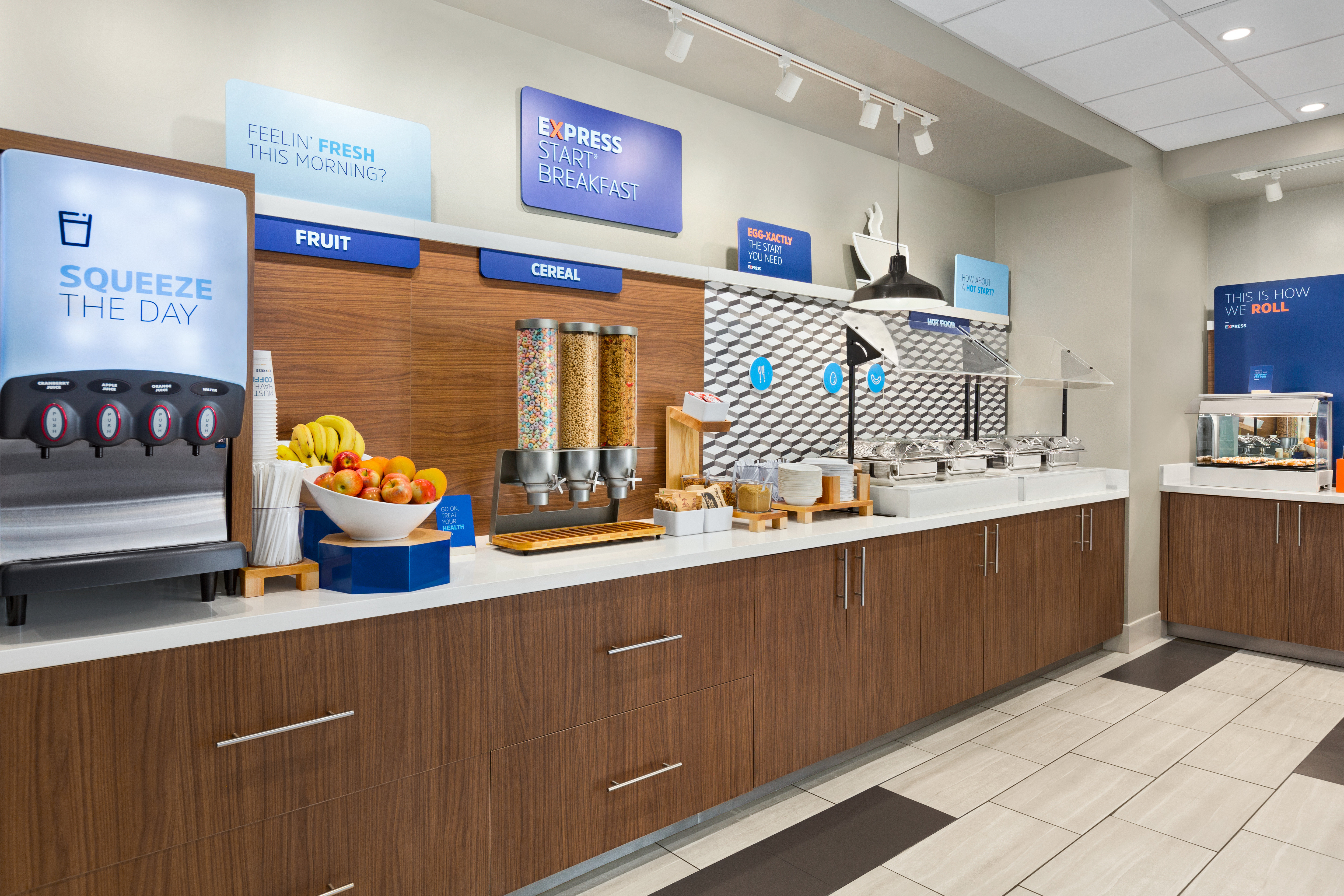Holiday Inn Express & Suites - Ukiah 11/80
