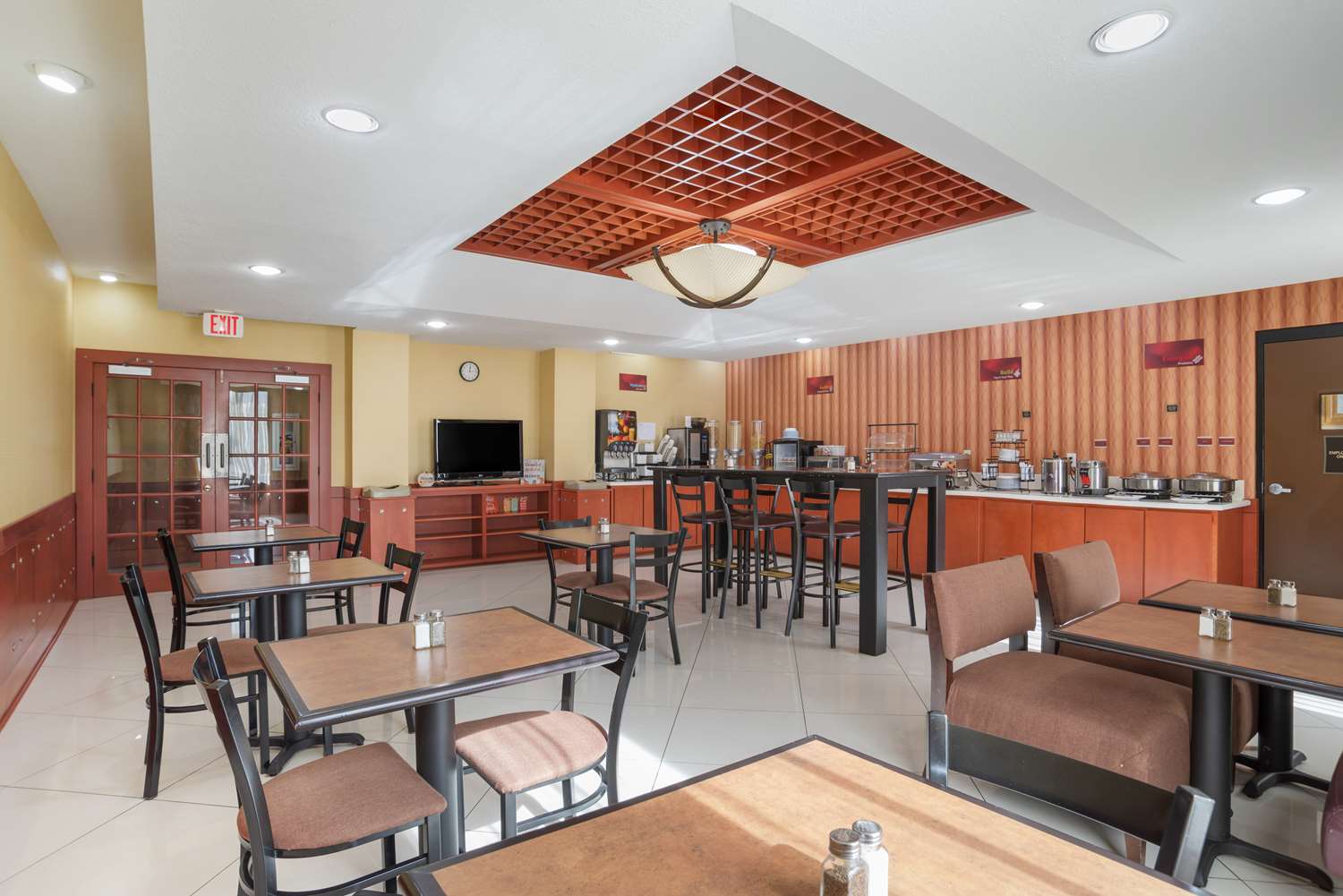Best Western Plus Flowood Inn & Suites 29/39