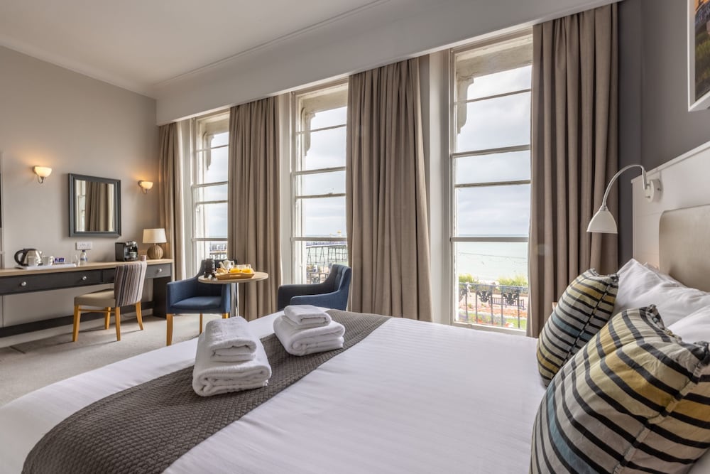 Burlington Hotel 21/53