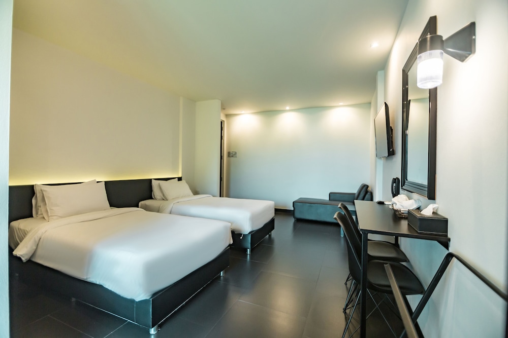 Isilver Hotel 23/63