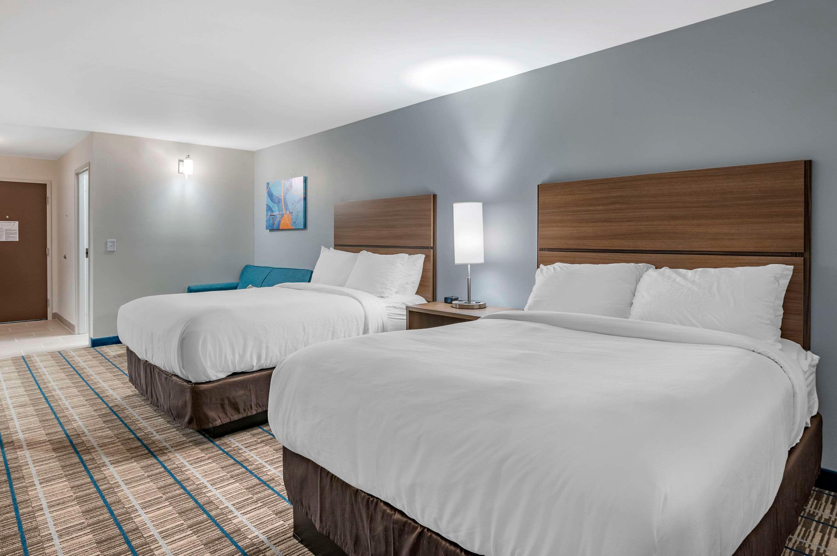 Suite, 2 Queen Beds, MainStay Suites Georgetown Lexington North 3/5
