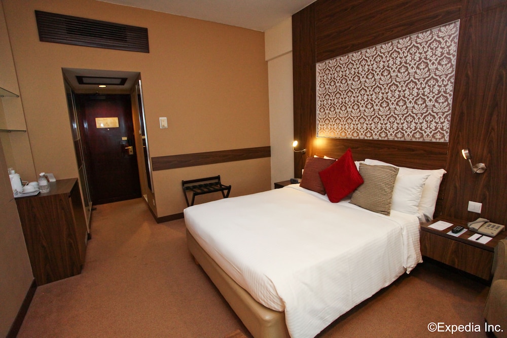 Hotel Grand Pacific 38/70
