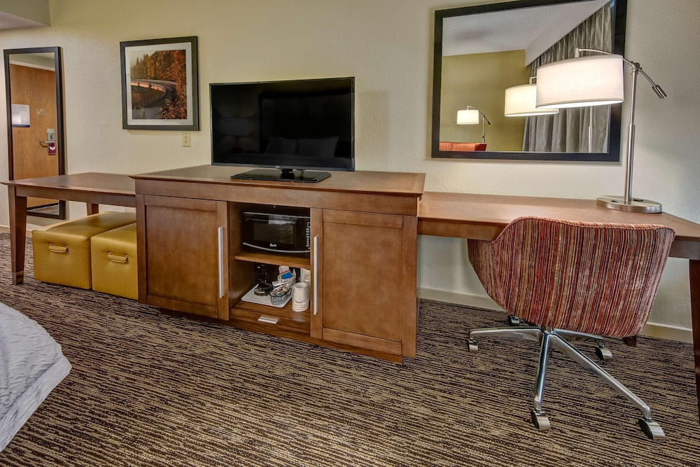Hampton Inn By Hilton Concord/Kannapolis 34/35