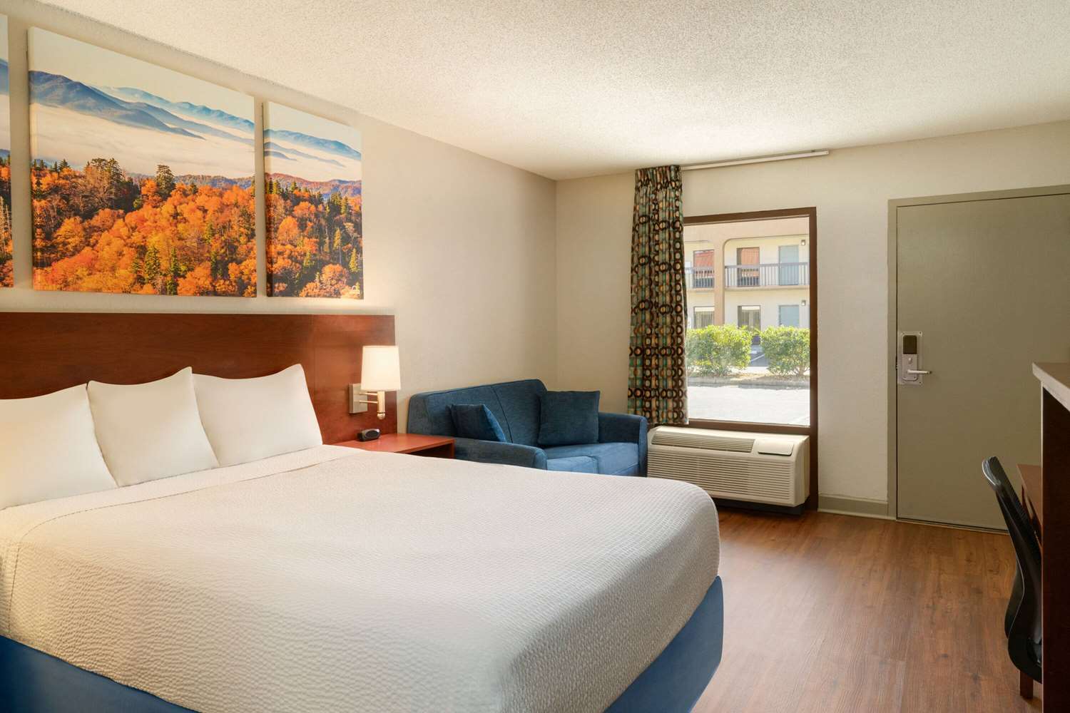 Days Inn by Wyndham Dillon 3/23