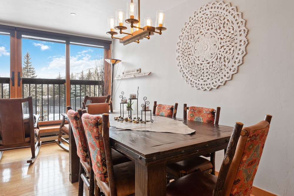 The Vail Spa Condominiums 47/76