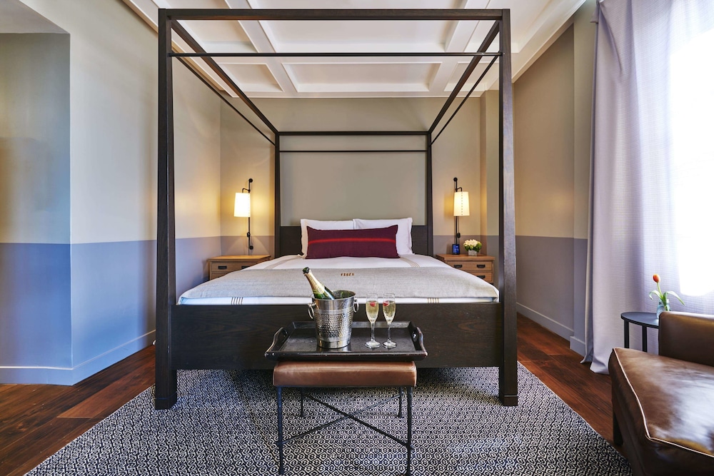 The Hollywood Roosevelt 15/50