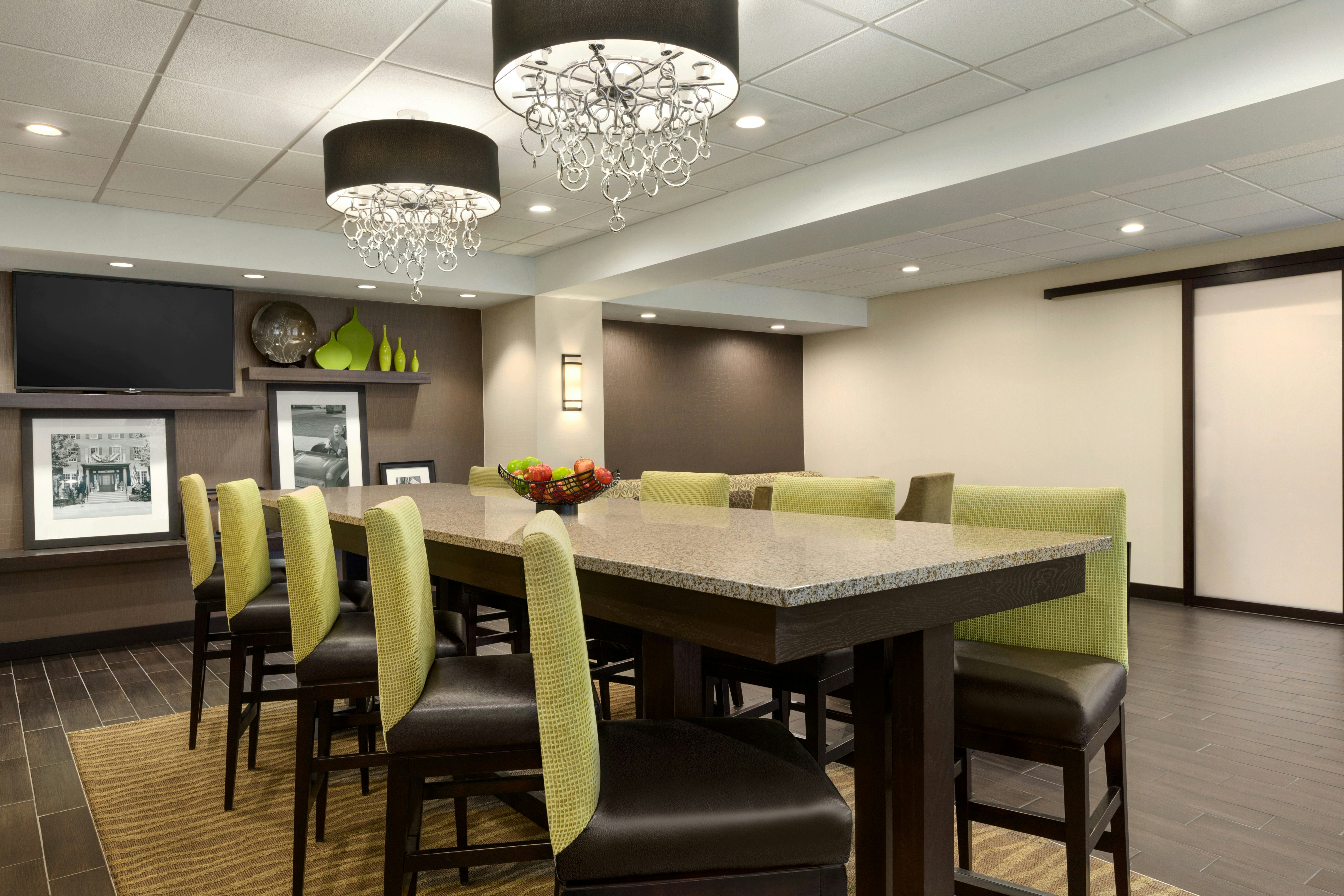 Hampton Inn Dover 34/55
