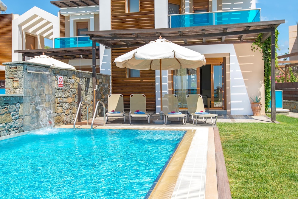 Horizon Line Villas 34/36
