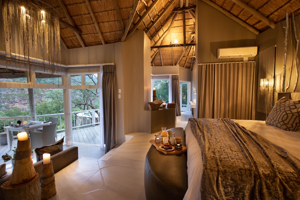 Clifftop Exclusive Safari Hideaway 15/37