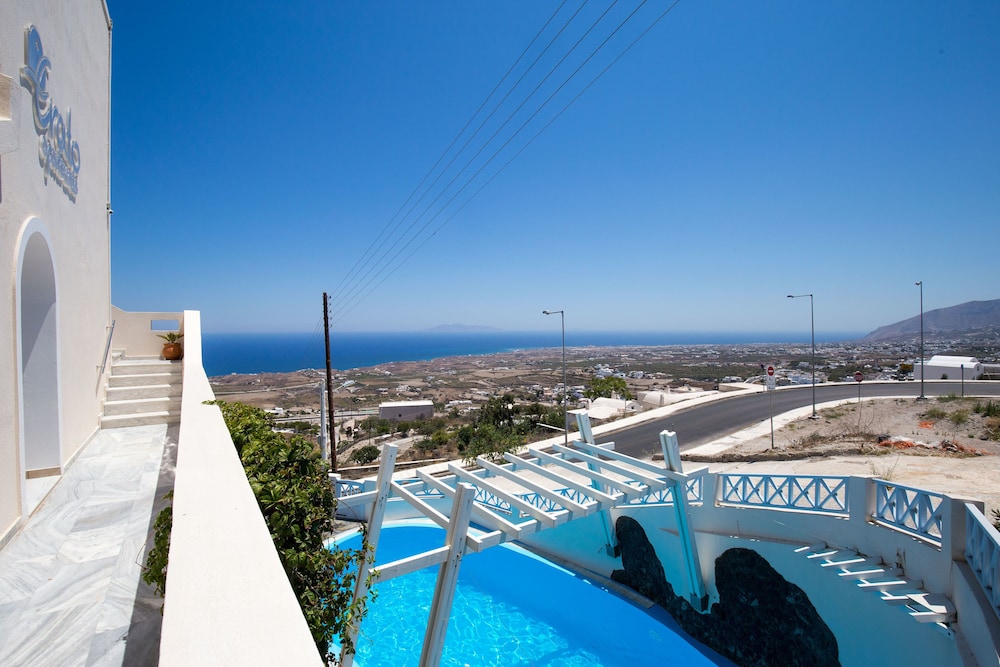 Erato Apartments Santorini 68/75