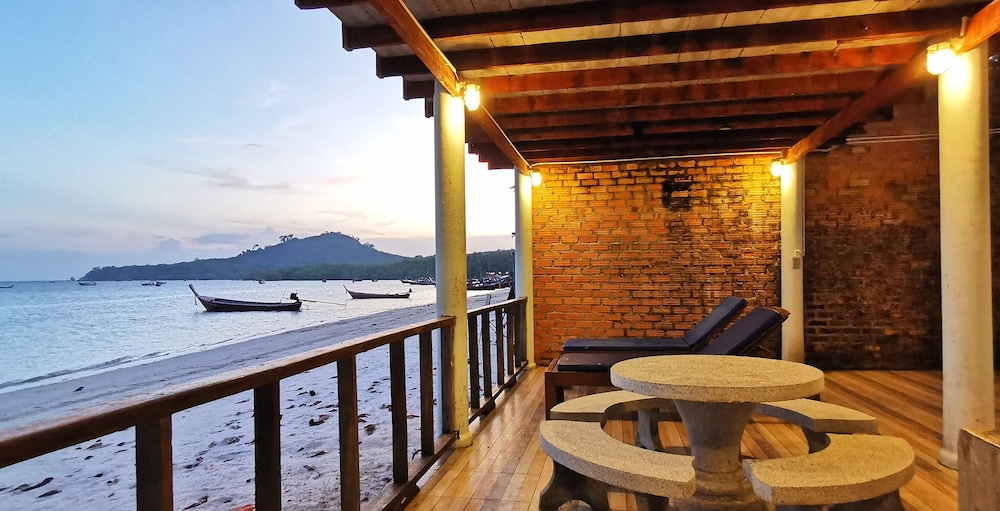 Koh Mook Riviera Beach Resort 43/50