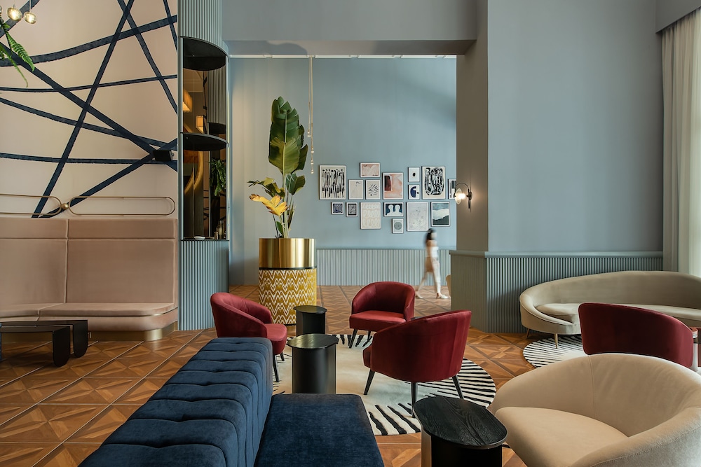 AMI Suites 16/50