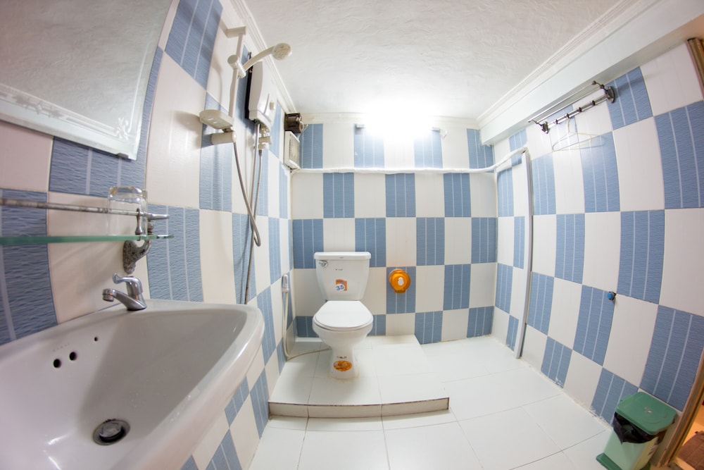 Rs Ii Guesthouse 42/43