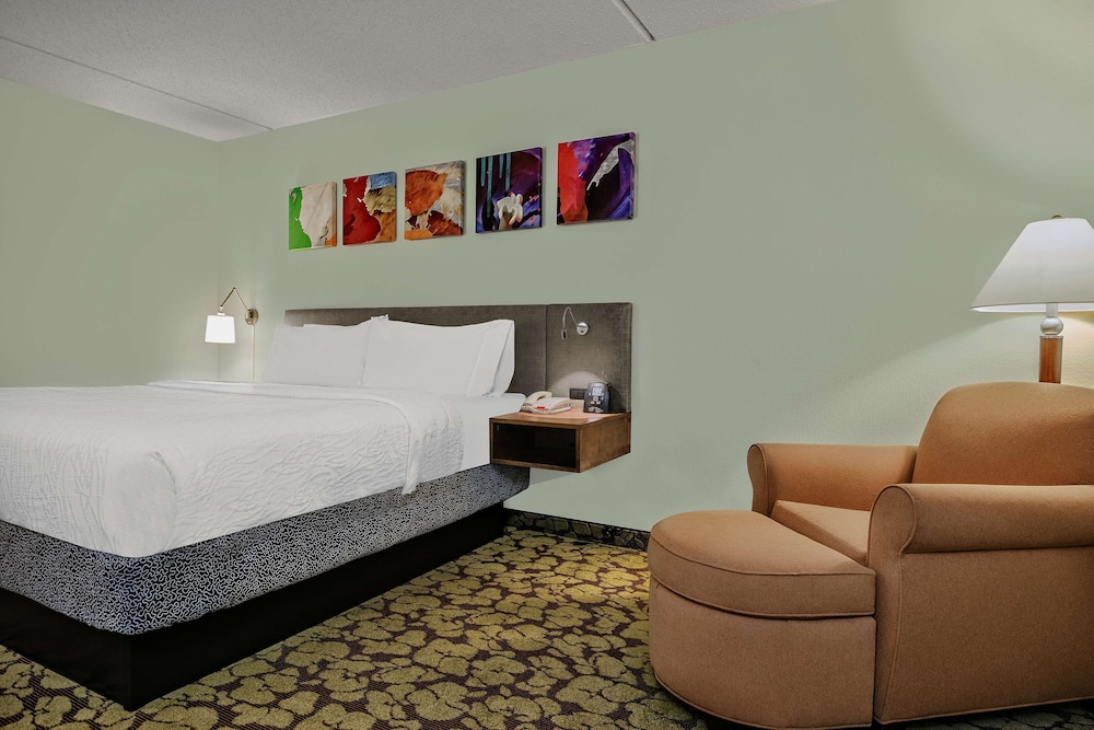 Hilton Garden Inn San Antonio Airport Hotel 14/59