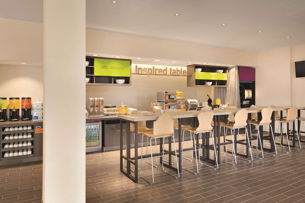 Home2 Suites by Hilton Phoenix Tempe, University Research Park 44/66