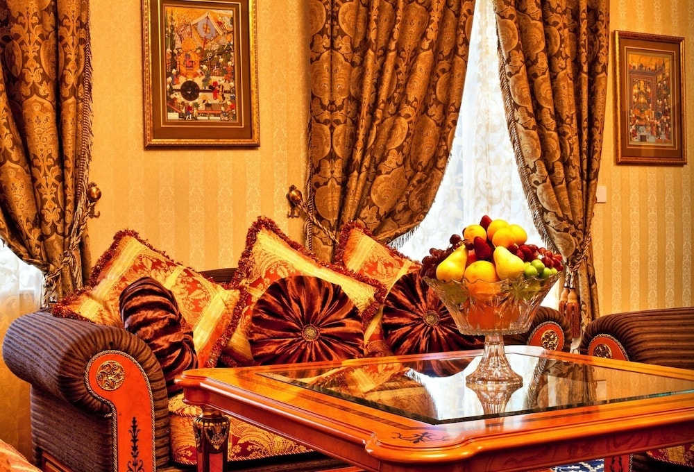 Shah Palace Hotel 54/77