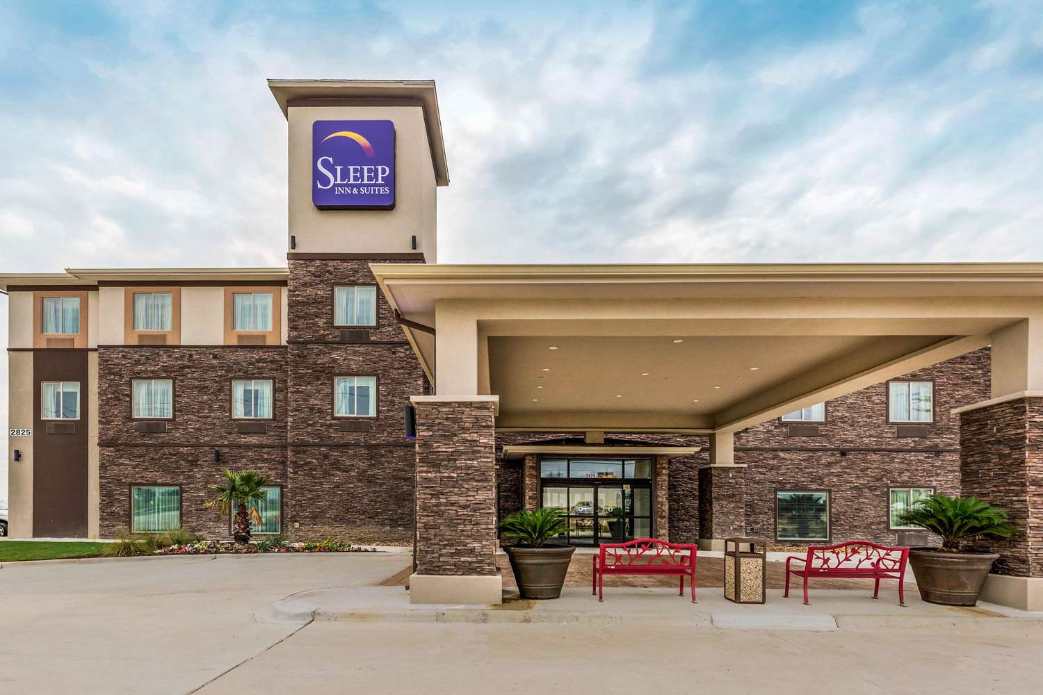 Sleep Inn & Suites Bryan - College Station 1/17