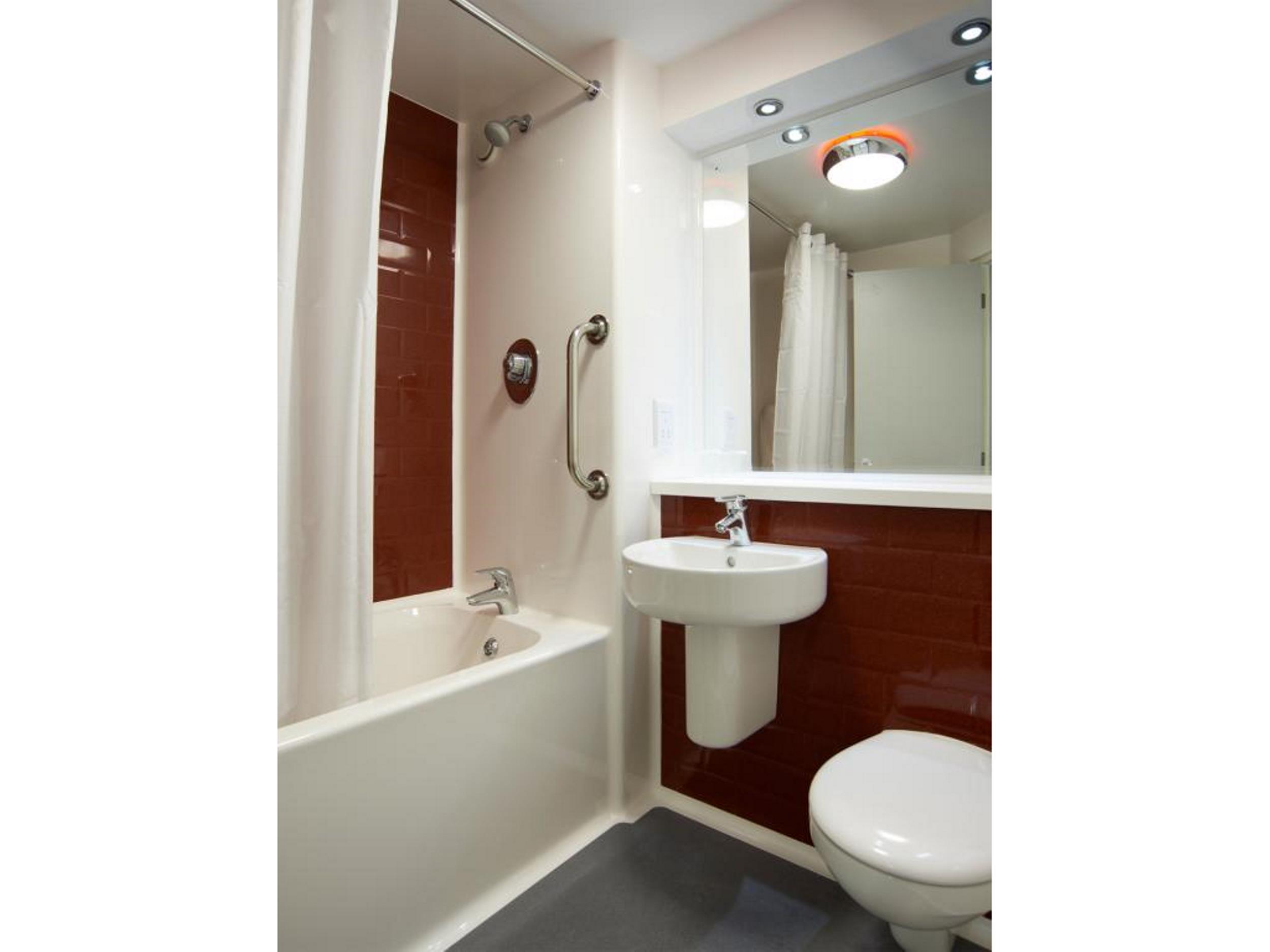 Travelodge Woking Central 29/29