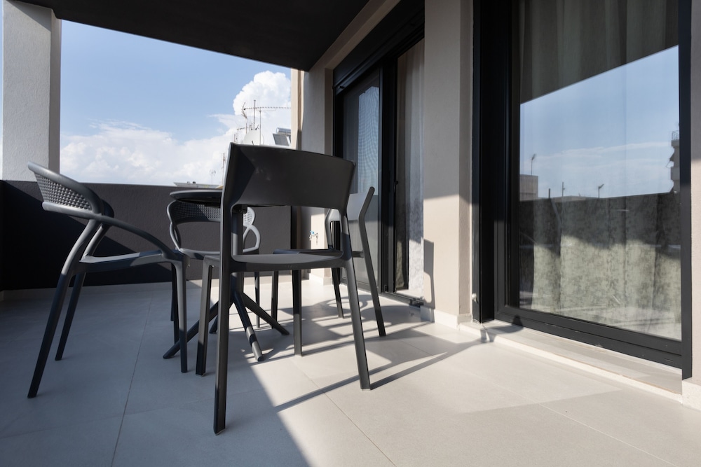 LUX&EASY Athens Downtown Residences 24/50