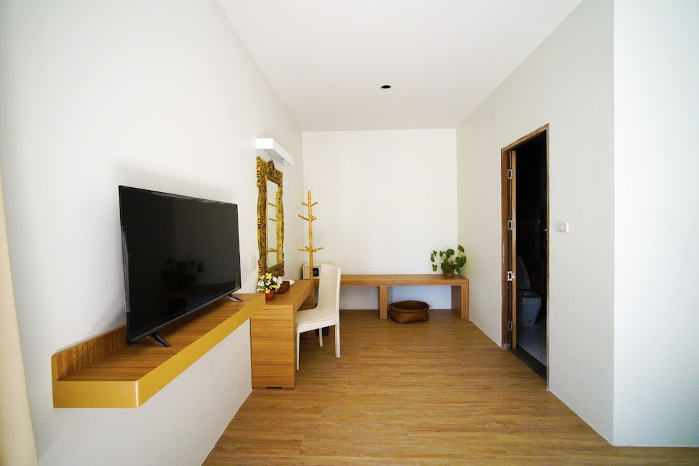 Villa Cha Cha Chaolao Beach Resort 36/60